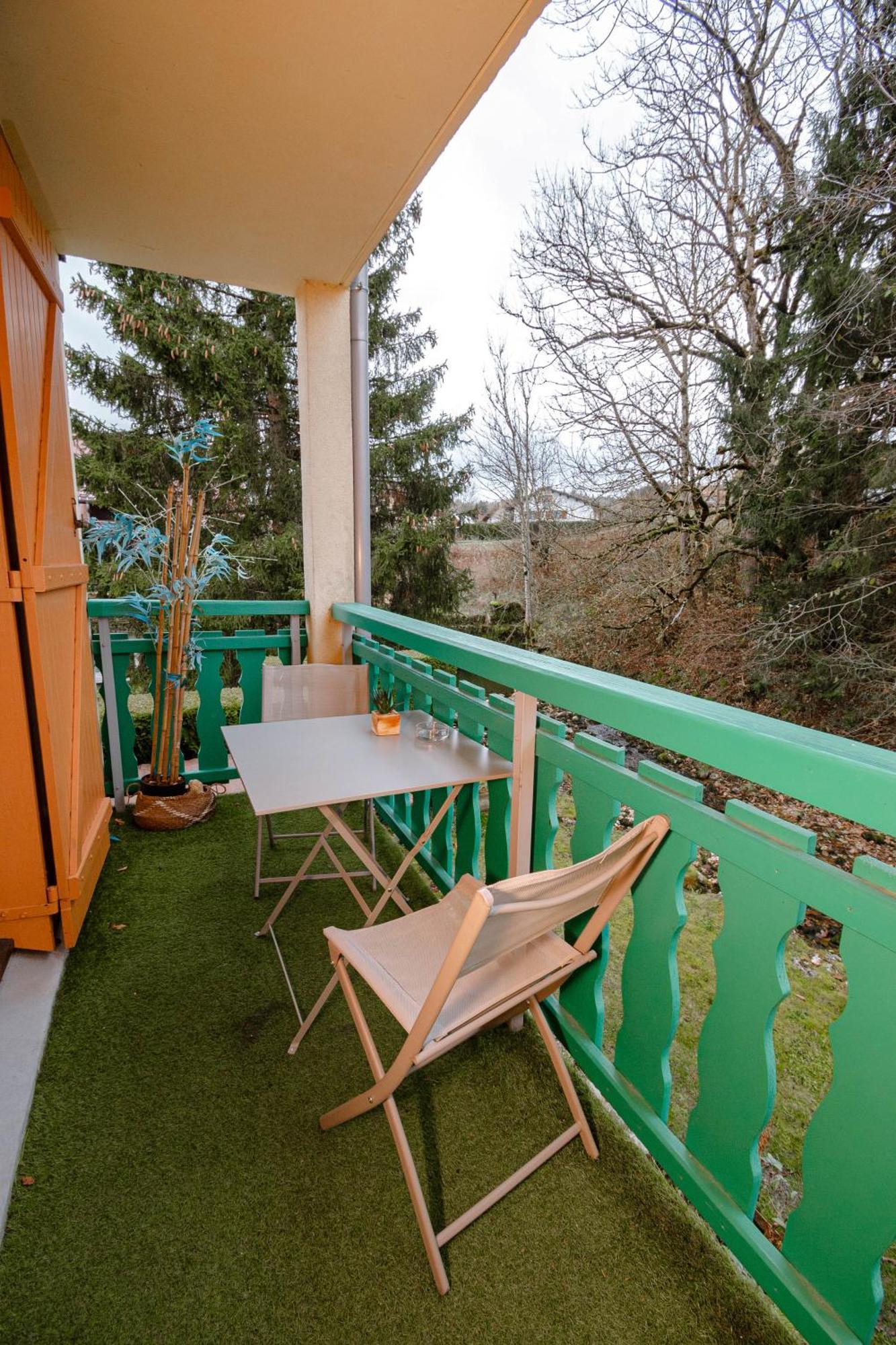 Ferienwohnung Escapade Au Calme De La Riviere Métabief Exterior foto