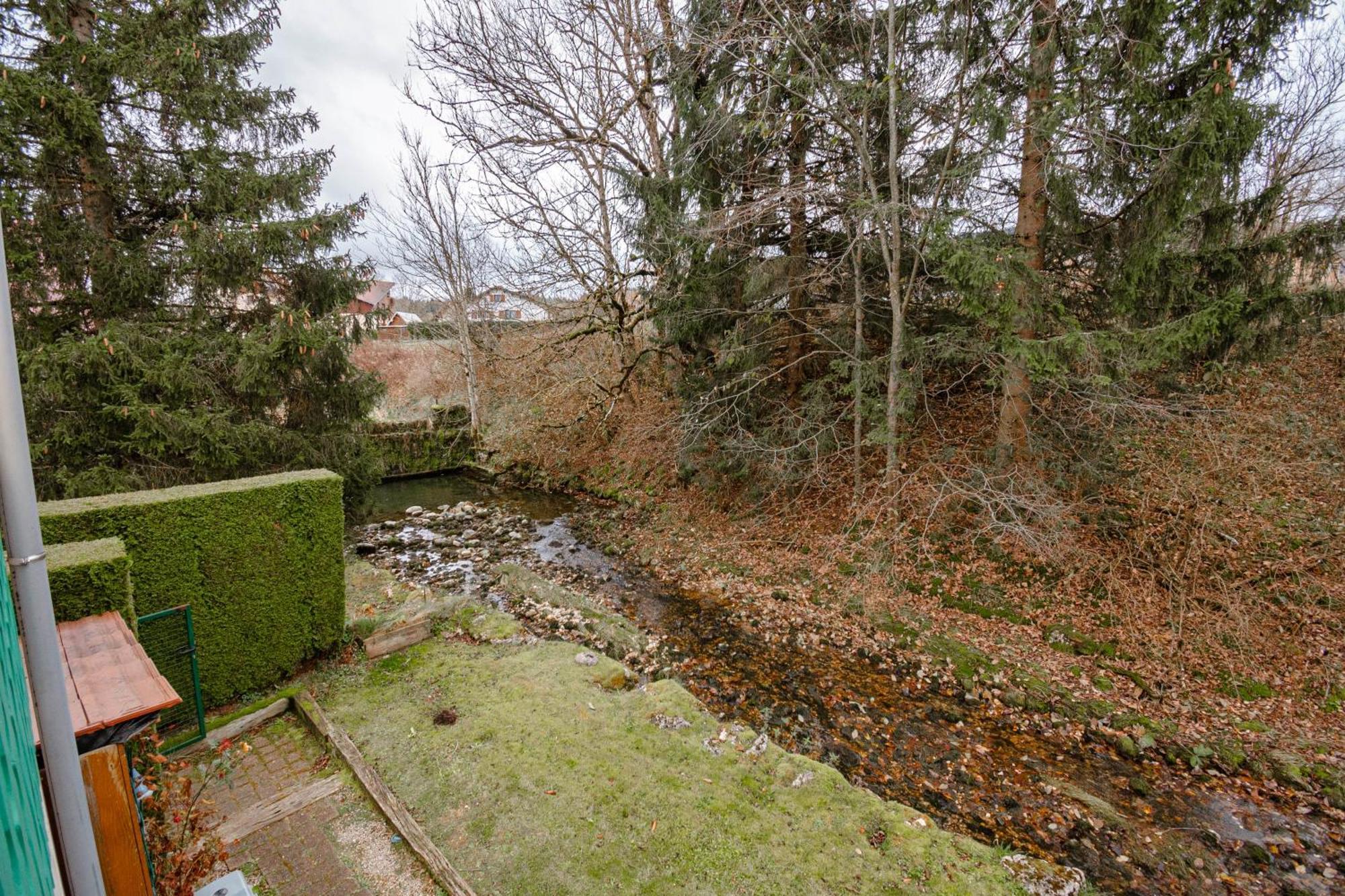 Ferienwohnung Escapade Au Calme De La Riviere Métabief Exterior foto
